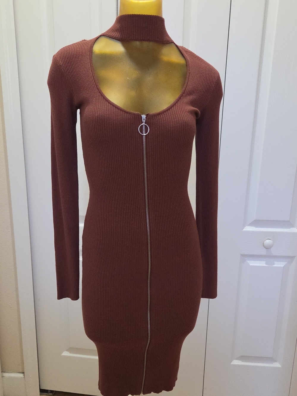 G by Guess Ribbed Zip-Front Long Sleeve Dress - Mauve Rose